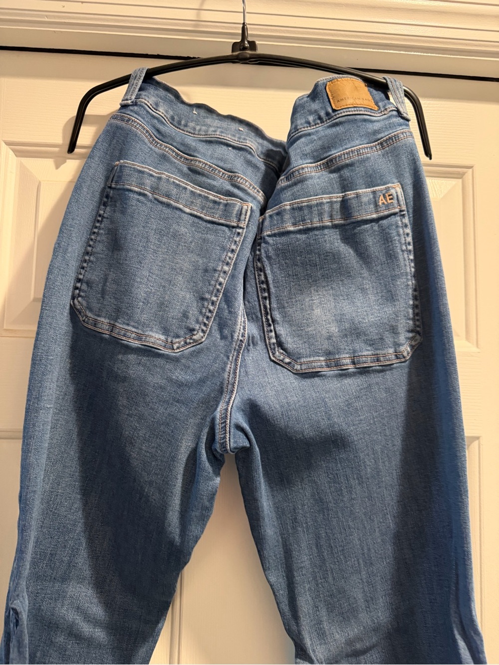 American Eagle Outfitters Boyfriend Jeans in Light Blue Denim